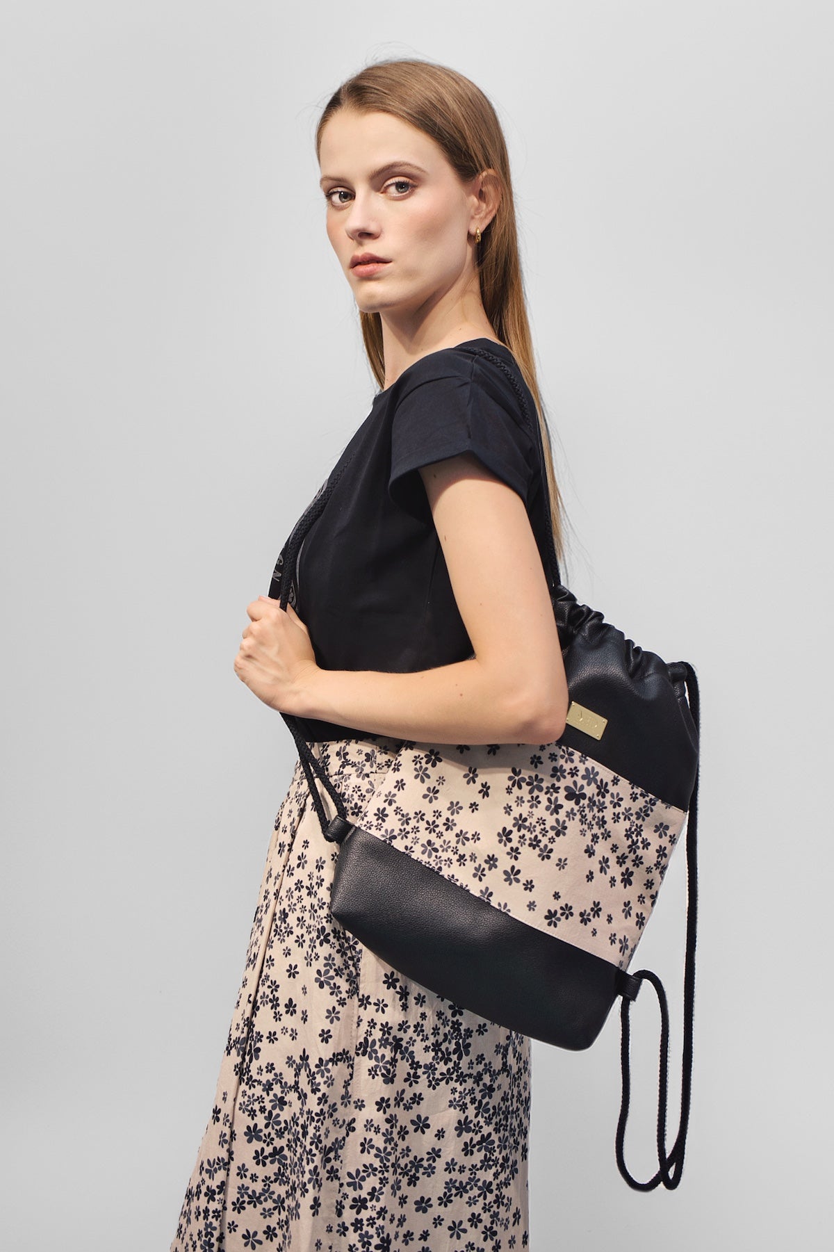 Gym Bag "ELIXIR" - beige/schwarz - Manuel Essl Design
