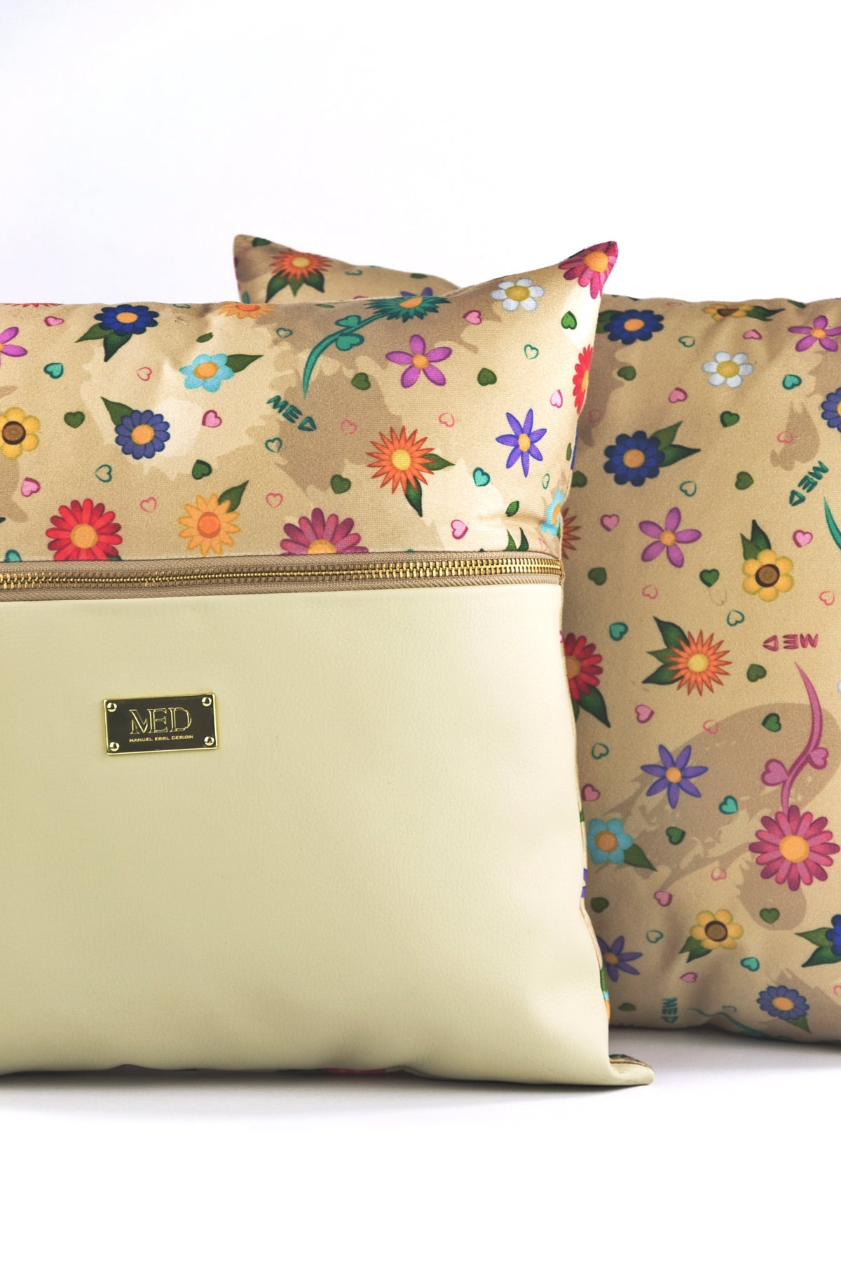 handgemachter Polster "FLOWERS" - beige - Manuel Essl Design
